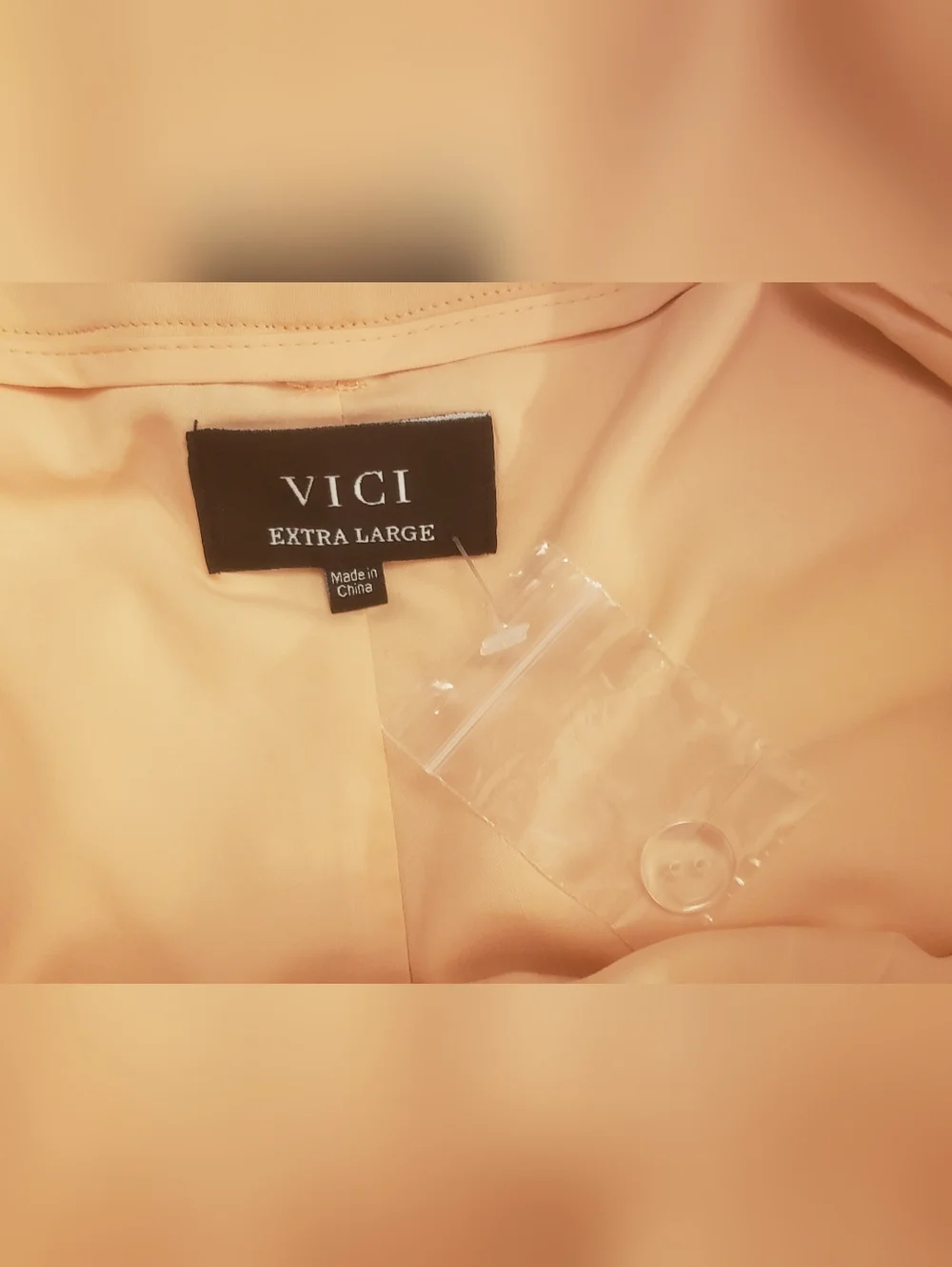 VICI COLLECTION ZYANA POCKETED HIGH RISE TAILORED SHORTS - Picture 10 of 10